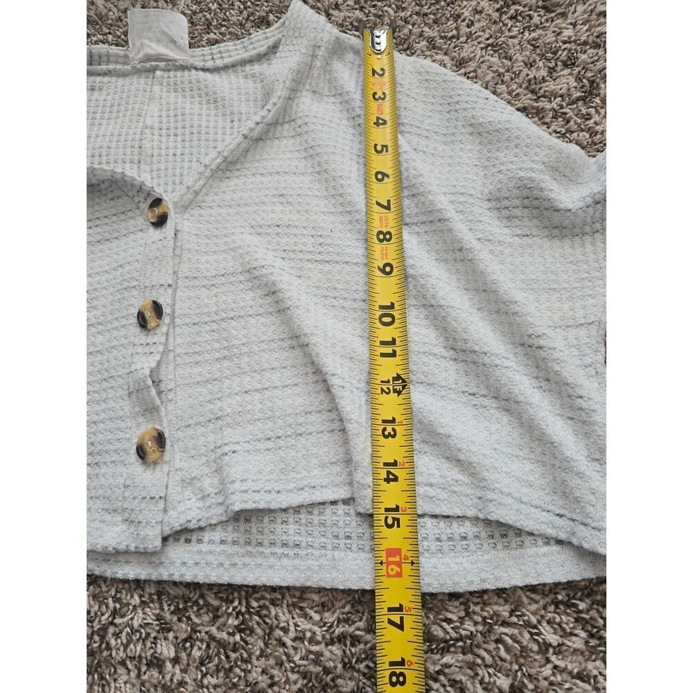 Sadie & Sage Soft Waffle Knit Cropped Cardigan Gray Button Front Women Size S - Picture 5 of 6